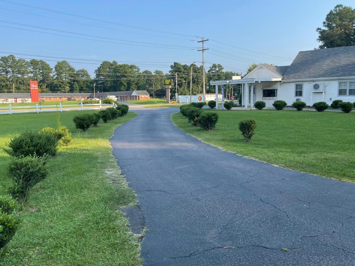 Kenwood Court Motel Wilson Exterior photo